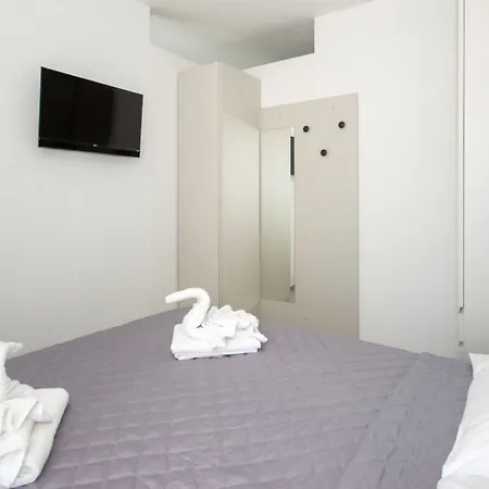 Апартаменты One Life Suites-4 By Interhome *